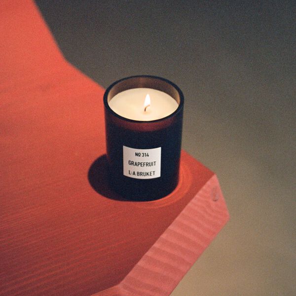 No. 314 Candle, grapefruit, L:a Bruket