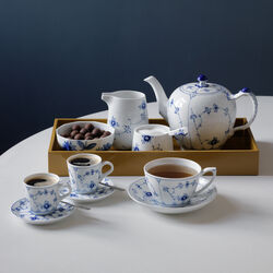 Musselmalet Gerippt Tasse und Untertasse, 9 cl, Royal Copenhagen