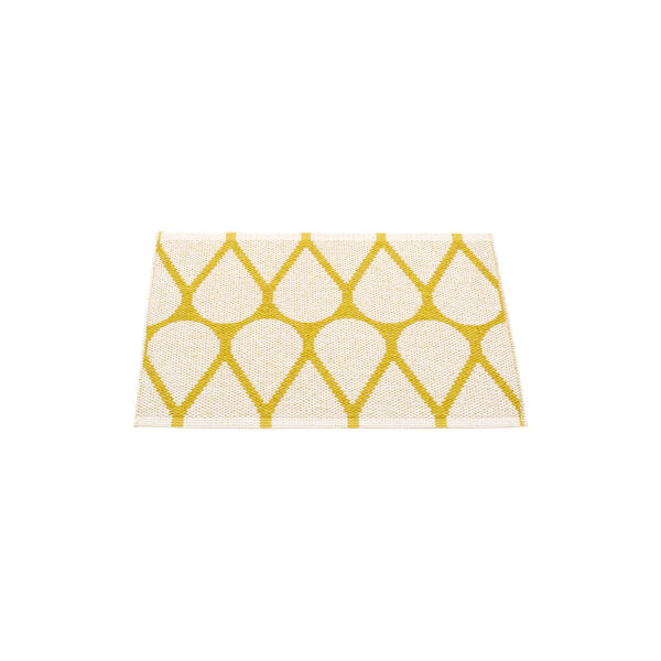 Otis Plastic Rug, mustard/vanilla Otis Plastic Rug, mustard/vanilla, Pappelina
