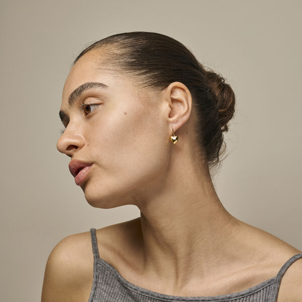 Poma Drop Heart Ohrringe, ENAMEL Copenhagen