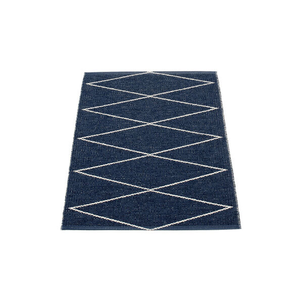 Max Plastic Rug, dark blue/vanilla, Pappelina