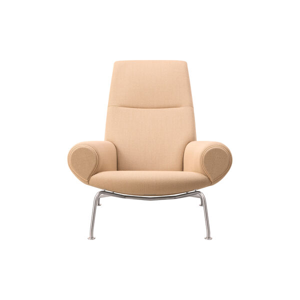Wegner Queen Chair | Natural | Lounge Chair + Ottoman, Fredericia Furniture