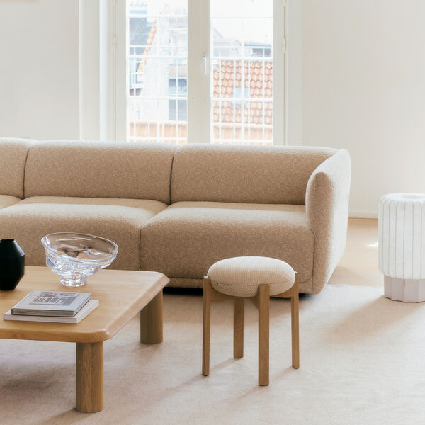 Pioneer Hocker, lacquered oak/Zero 0001, Fredericia Furniture