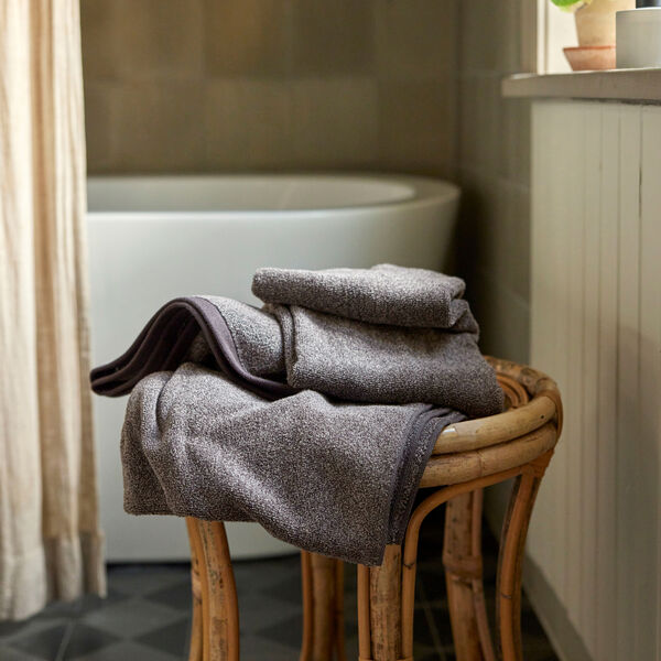 Maurice Towel, stones Maurice Towel, stones, Himla