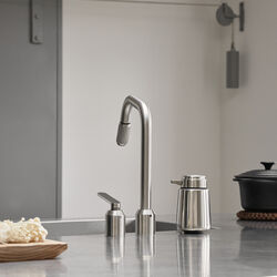 VIPP9 Seifenspender, Edelstahl, Vipp