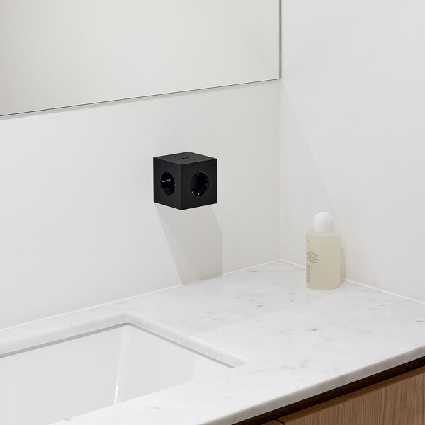 Quadrat 2 USB-C (30W), stockholm schwarz, Avolt