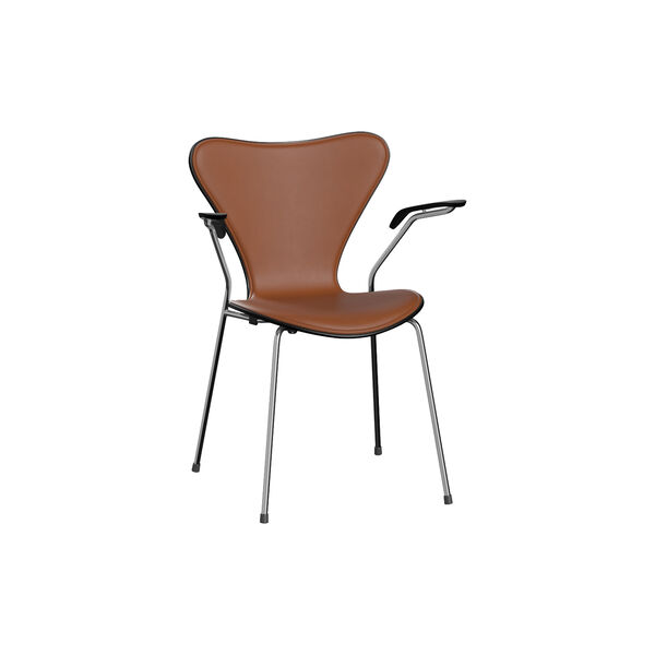 Series 7&trade; 3207 Front Upholstered Chair, Essential walnut, Fritz Hansen