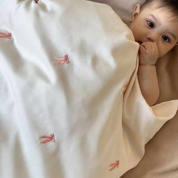 Bestickte Babybettw&auml;sche, bows, Cam Cam Copenhagen