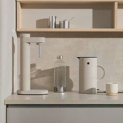 EM77 Electric Kettle 1,5 L, sand, Stelton