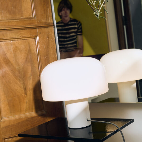 Bellhop Tischleuchte aus Glas, weiß, Flos