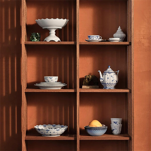 Wei&szlig;e gerippte Vollspitze-Schale auf Fu&szlig;, Royal Copenhagen