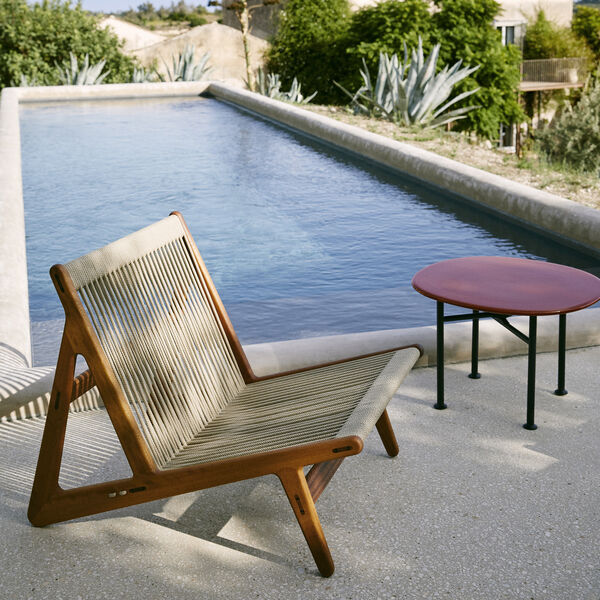 MR01 Outdoor Initial Lounge Chair, ge&ouml;ltes Iroko/Sunfire Melange Beige/Sand, GUBI
