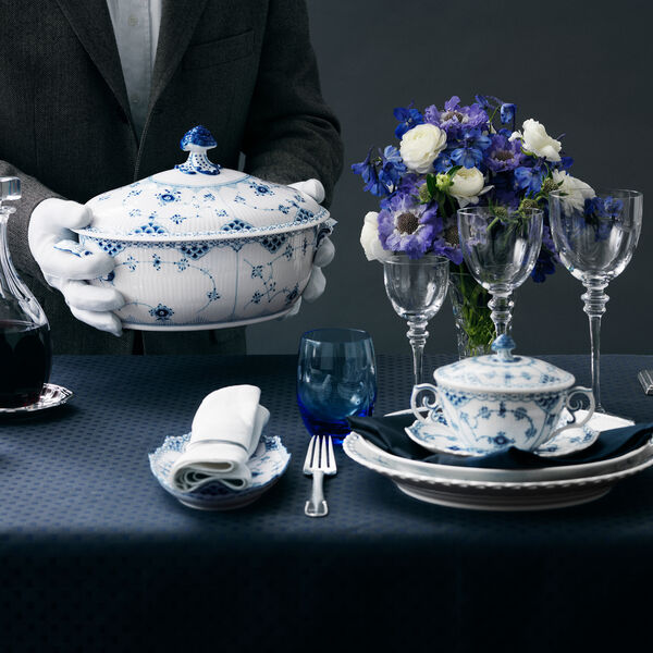 Musselmalet Halbspitze Terrine mit Deckel 200 cl, Royal Copenhagen