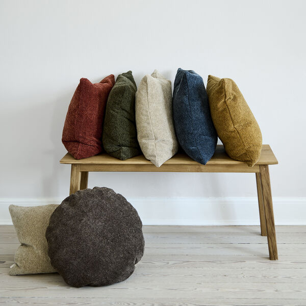 Taffy Cushion, brown, Compliments