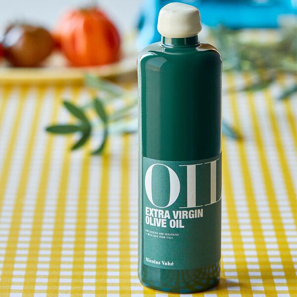Virgin Extra olive oil from Italy, Nicolas Vah&eacute;
