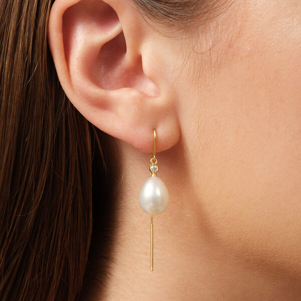 Afrodite Kettenohrring, Gold/wei&szlig;e Perle, Julie Sandlau