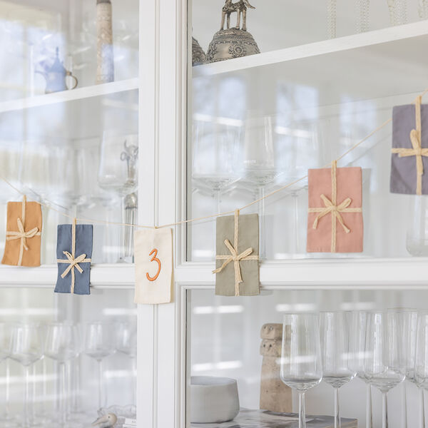 Birthday Gift Bunting, Sebra