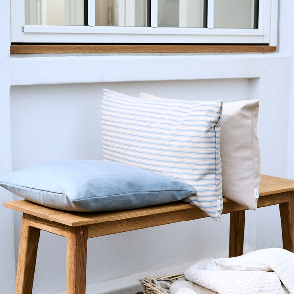 Outdoor Fine Stripe Kissen, blue, Compliments