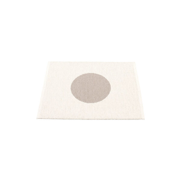 Vera Plastic Rug, mud/vanilla Vera Plastic Rug, mud/vanilla, Pappelina