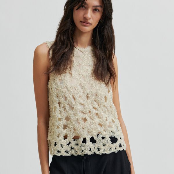 Gleam Top, summer sand, Second Female