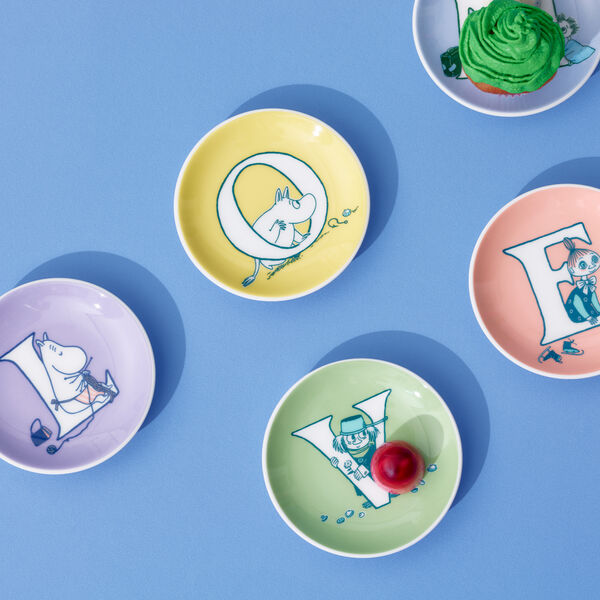 Alphabet mini plate V, Moomin Arabia