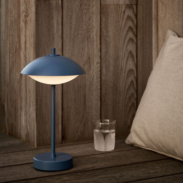 Clam&trade; Portable Lamp, dusk blue, Fritz Hansen