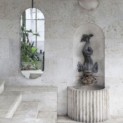 Hoher Wandspiegel, schwarz, MOEBE