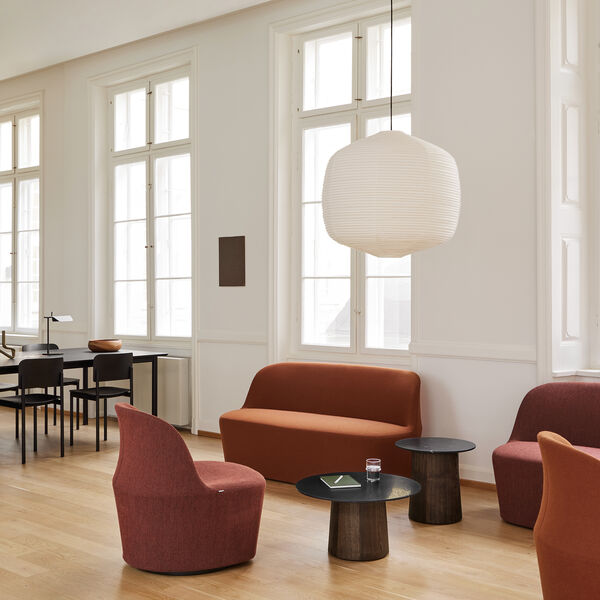 Niveau Couchtisch &Oslash; 61 cm, Black Marquina/oiled stained ash, Fredericia Furniture
