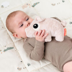 Pigee Kuscheltier, puder, Done by Deer