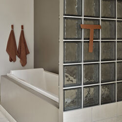 Ume Abzieher mit Halter, Terrakotta, Zone Denmark