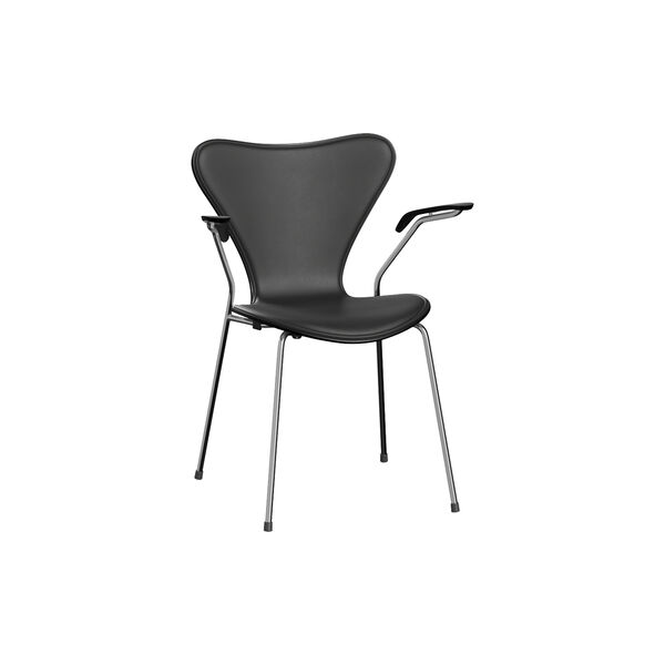 Series 7&trade; 3207 Front Upholstered Chair, Essential black, Fritz Hansen