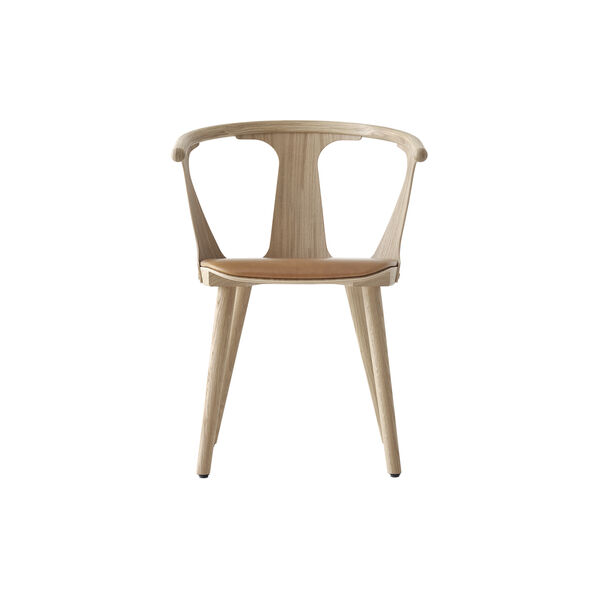 In Between SK2 Chair, oak/cognac, &Tradition