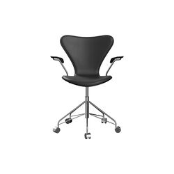 Serie 7&trade; 3217 Dreharmstuhl, Essential black, Fritz Hansen