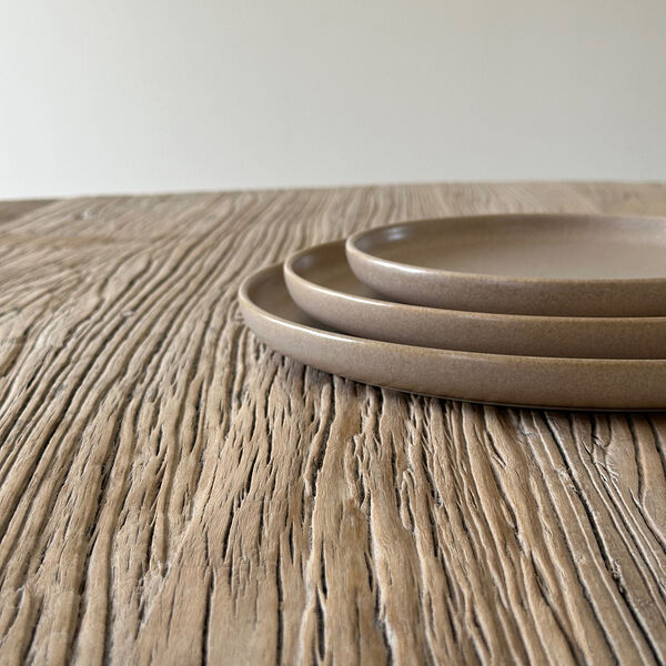 CAPRI Charger Plate, matte taupe, HOEME Copenhagen