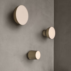 Passepartout JH10 Wall Lamp, brass, &Tradition