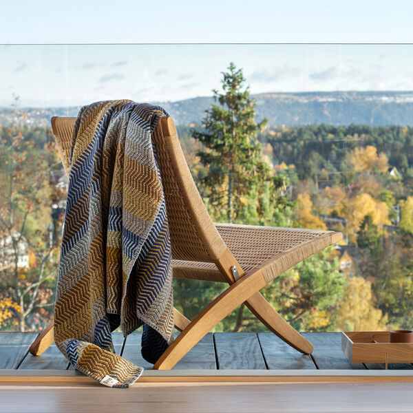 FRI Throw, november view, R&oslash;ros Tweed