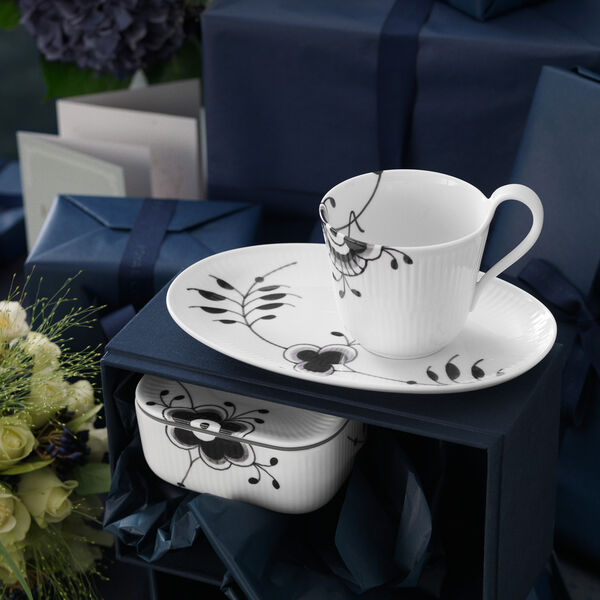 Mega Schwarz Gerippt Tasse mit hohem Henkel, 33 cl Mega Schwarz Gerippt Tasse mit hohem Henkel, 33 cl, Royal Copenhagen