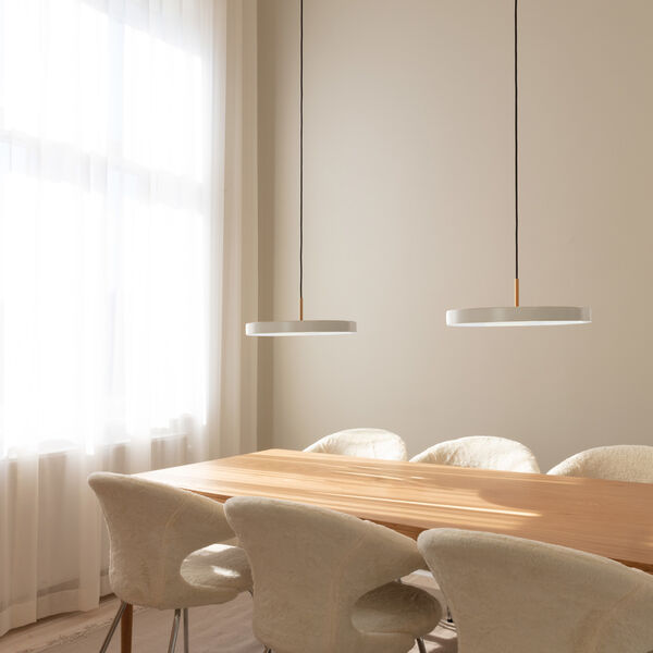 Asteria Plus Pendant, pearl white/brass, UMAGE