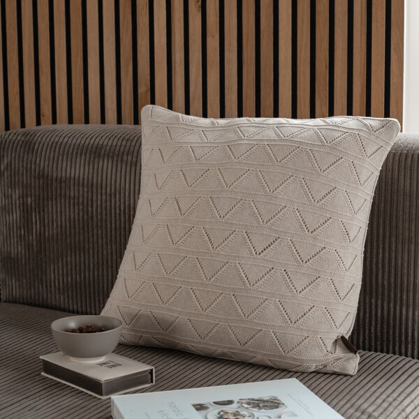 Knitted Cushion Mauntain, beige melange, By LOHN