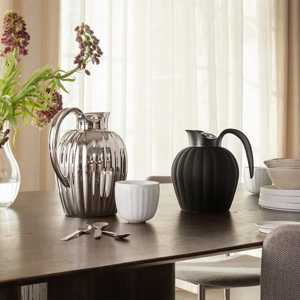 BERNADOTTE Isolierkanne, nachtschwarz, Georg Jensen