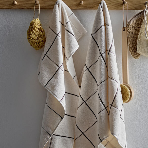Vista Towel, offwhite Vista Towel, offwhite, Södahl