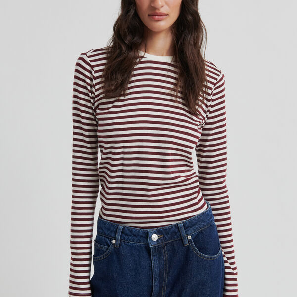 Alvilda Rundhals-T-Shirt, fudge, Second Female
