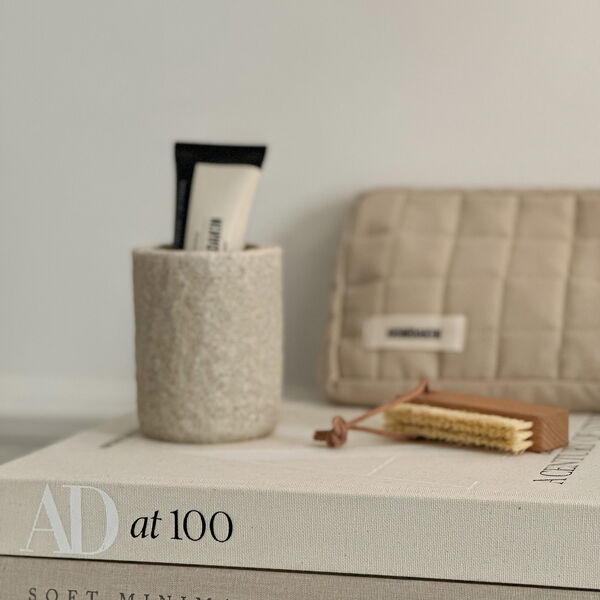 Zahnb&uuml;rstenbecher, Humdakin