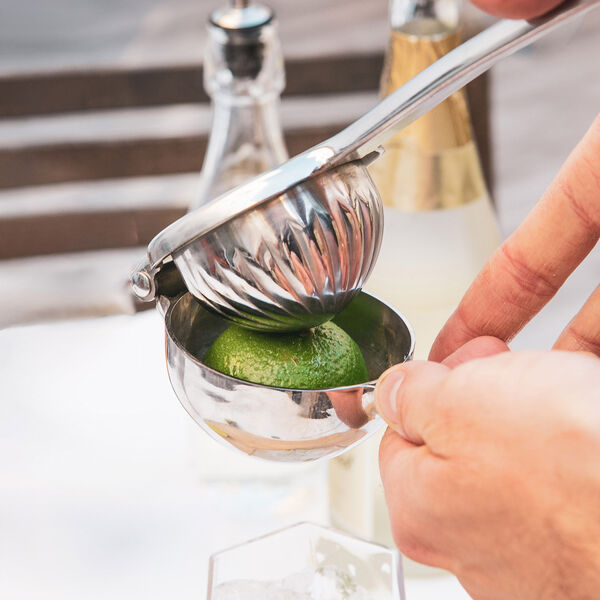 Citrus juicer, Cocktail Club