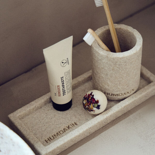 Zahnb&uuml;rstenbecher, Humdakin