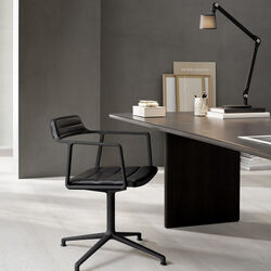 VIPP452 Drehstuhl mit Gleitern, schwarz/schwarz, Vipp