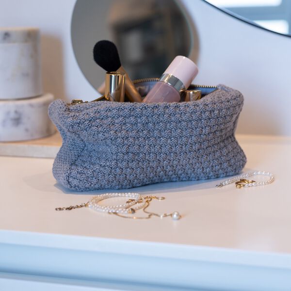 Knitted Clutch Petra, med grey melange Knitted Clutch Petra, med grey melange, By LOHN