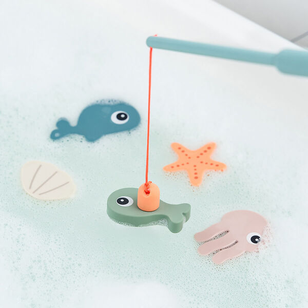 Sea Friends Bade- und Fischspielzeug, farbmix Sea Friends Bade- und Fischspielzeug, farbmix, Done by Deer