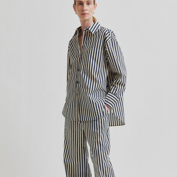 Aila Shirt, trench coat, Second Female