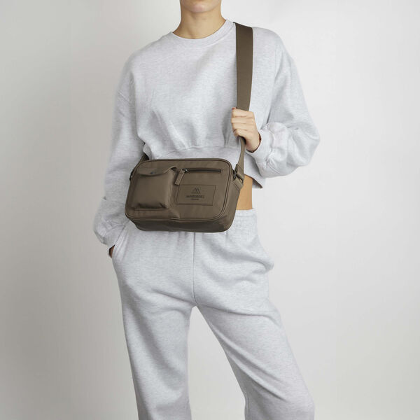 DarlaMBG Crossb., monochrome walnut, Markberg